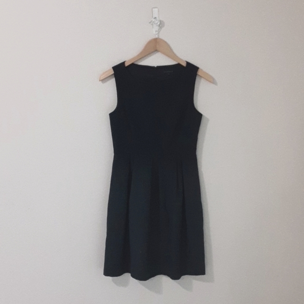 Theory Blainey Wool Dress